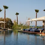 Avant Mar Paros Nausa